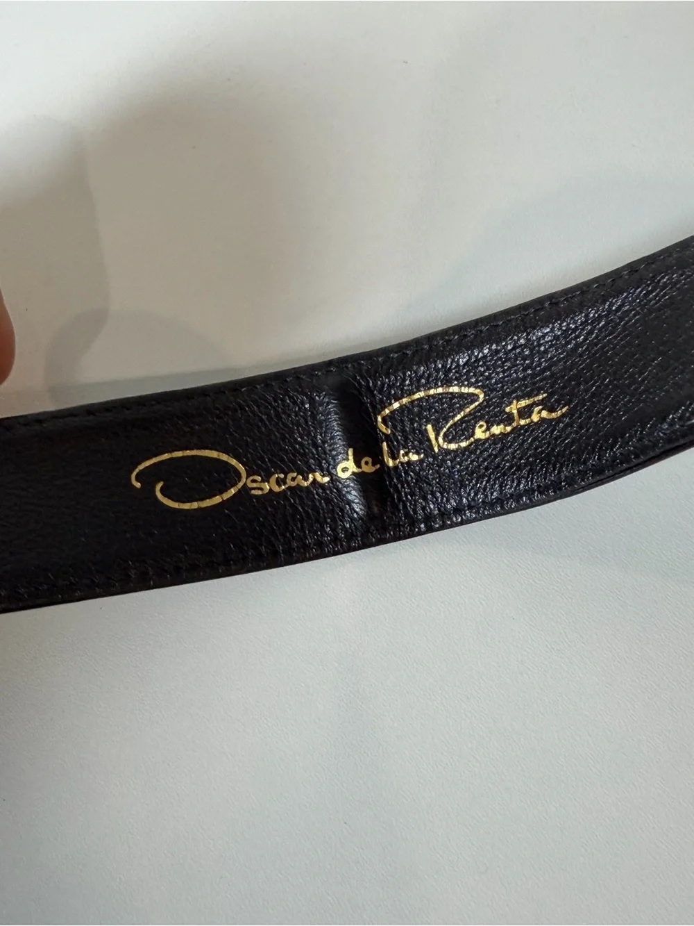 Oscar de la Renta USA Small Genuine Leather Black Bow Tie Gold Tone Belt Cute
